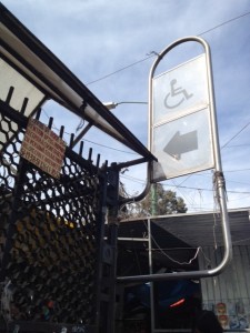 Wheel chair access on Mexico City's metro Wheel chair access on Mexico City's metro